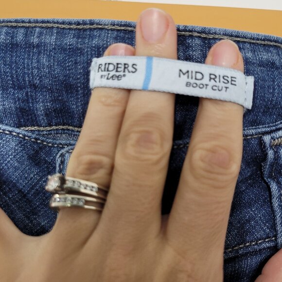 Riders by Lee Women's Blue Slimming Mid Rise Boot Cut Denim Classic Jeans Sz 12 - Picture 8 of 14